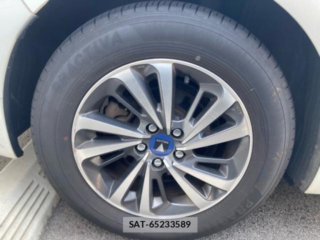 Toyota PRIUS 2016-08 6614250-9