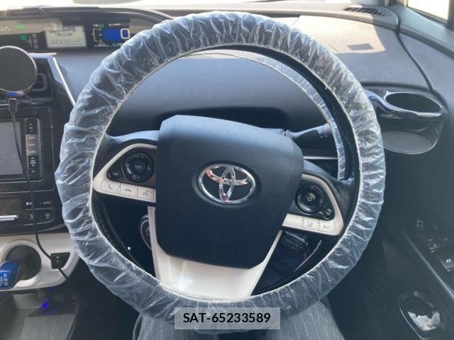 Toyota PRIUS 2016-08 6614250-14