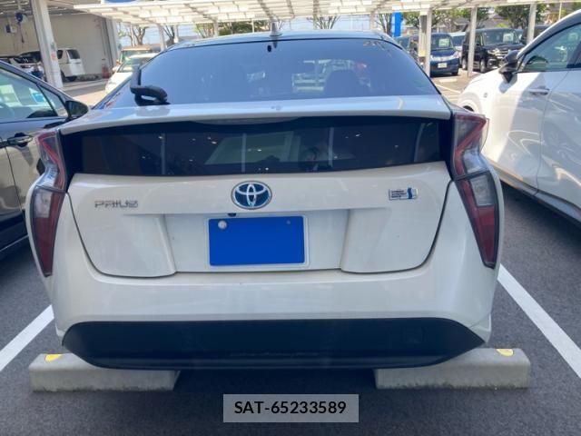Toyota PRIUS 2016-08 6614250-3