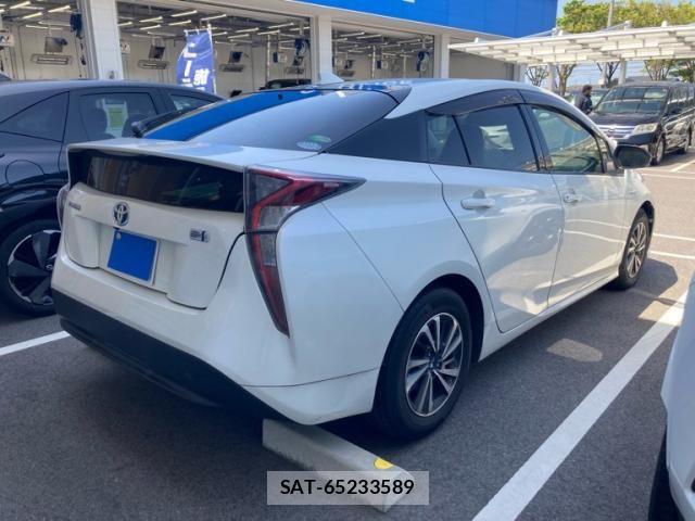 Toyota PRIUS 2016-08 6614250-4