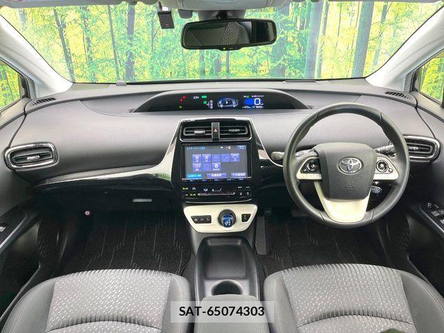 Toyota PRIUS 2018-02 6614217-1