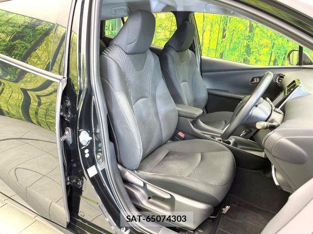 Toyota PRIUS 2018-02 6614217-7