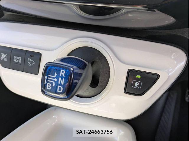 Toyota PRIUS 2016-05 6614224-11