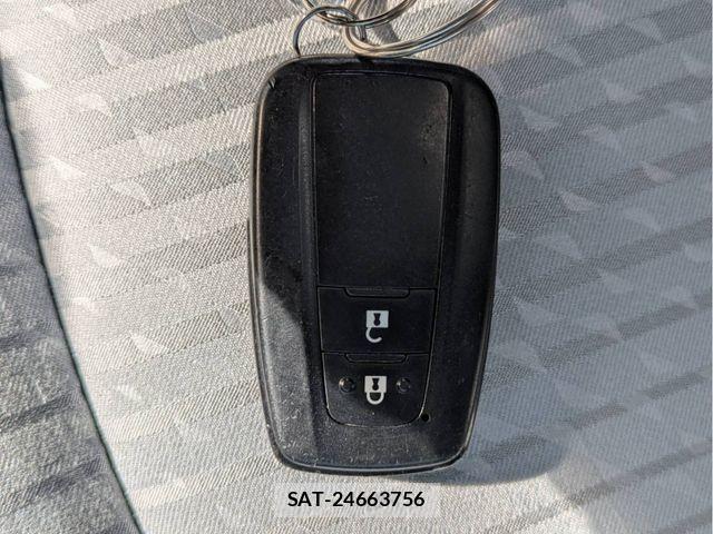 Toyota PRIUS 2016-05 6614224-12
