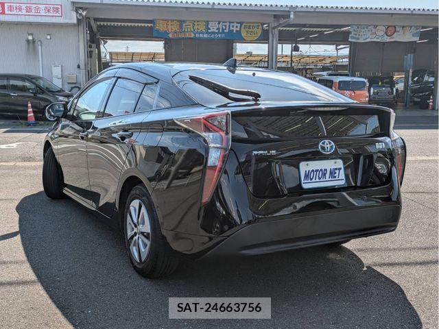 Toyota PRIUS 2016-05 6614224-20