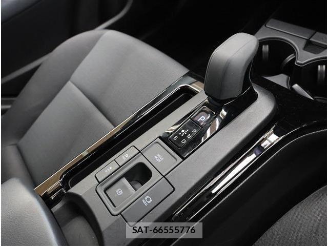 Toyota PRIUS 2023-03 6614189-9