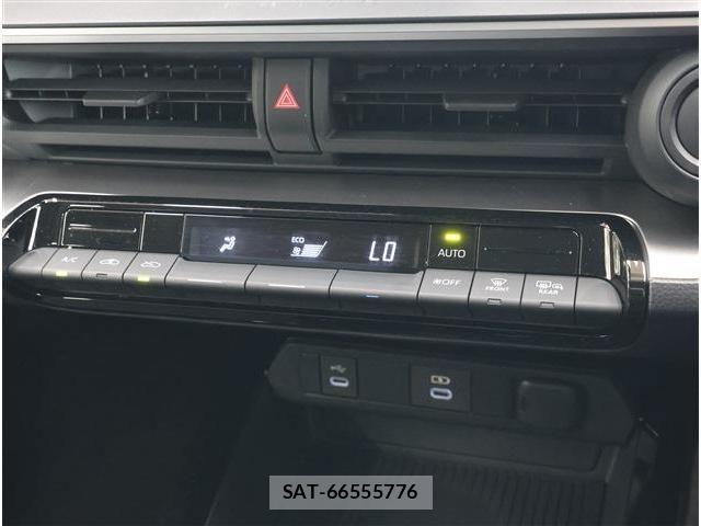 Toyota PRIUS 2023-03 6614189-10