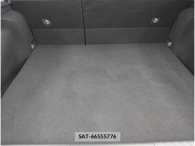 Toyota PRIUS 2023-03 6614189-16
