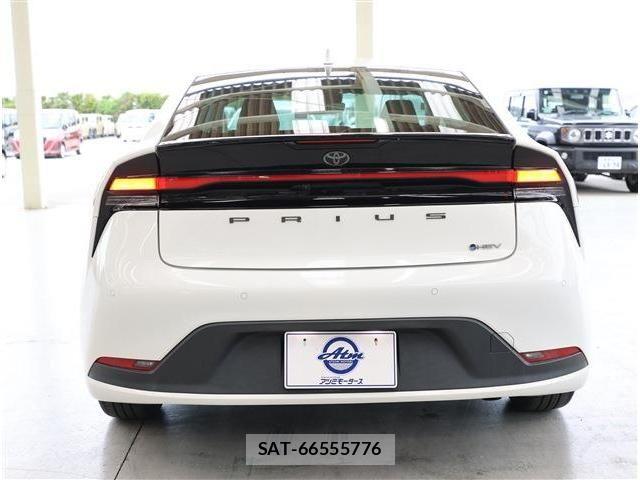 Toyota PRIUS 2023-03 6614189-20