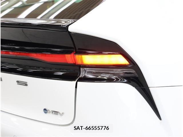 Toyota PRIUS 2023-03 6614189-24