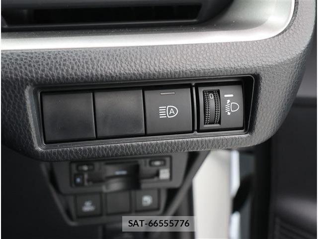 Toyota PRIUS 2023-03 6614189-26