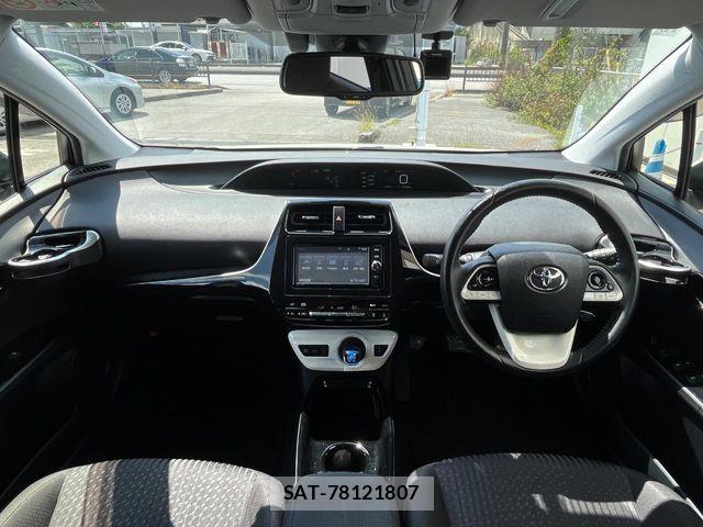Toyota PRIUS 2018-08 6614213-1