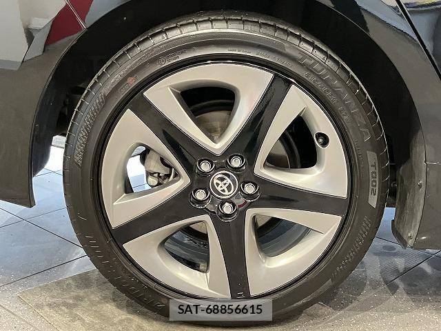 Toyota PRIUS 2021-07 6614192-11