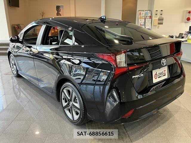 Toyota PRIUS 2021-07 6614192-14