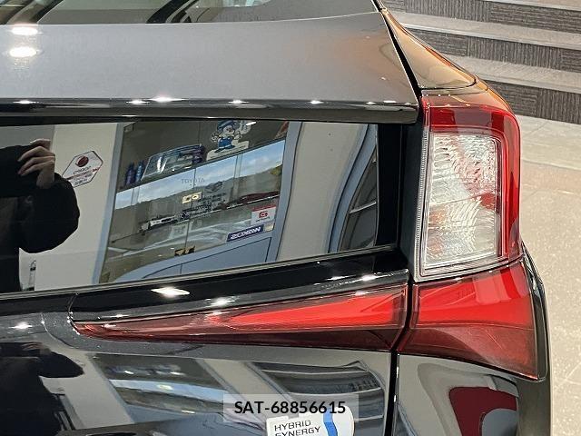 Toyota PRIUS 2021-07 6614192-16