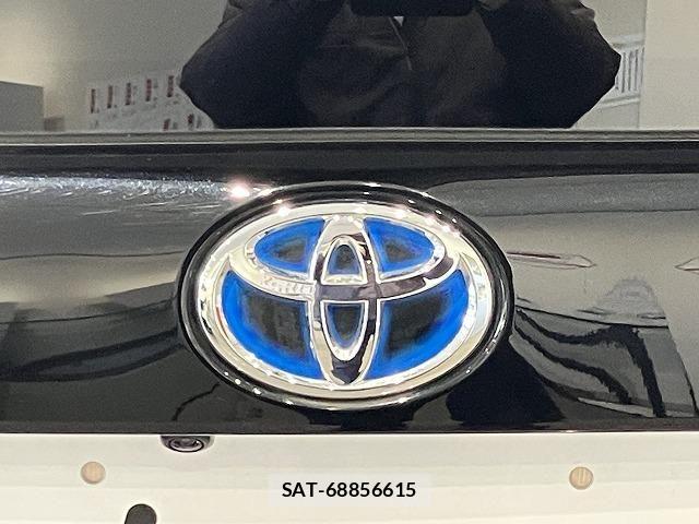 Toyota PRIUS 2021-07 6614192-17