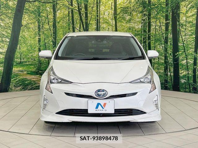 Toyota PRIUS 2018-08 6642236-13