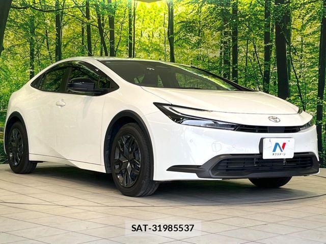 Toyota PRIUS 2023-12 6673167-15