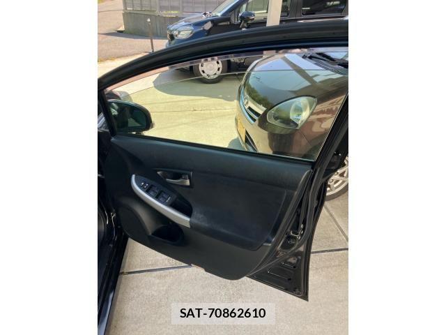 Toyota PRIUS 2012-09 6673217-6