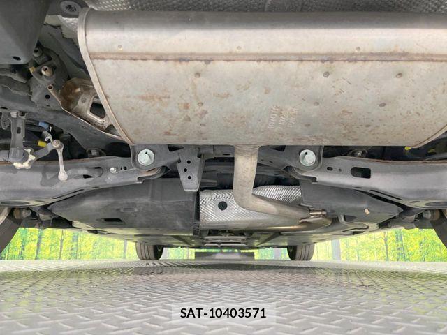Toyota PRIUS 2016-05 6673198-18