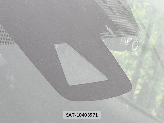 Toyota PRIUS 2016-05 6673198-3