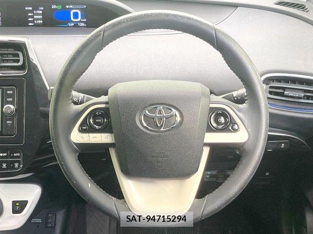 Toyota PRIUS 2017-03 6673194-10