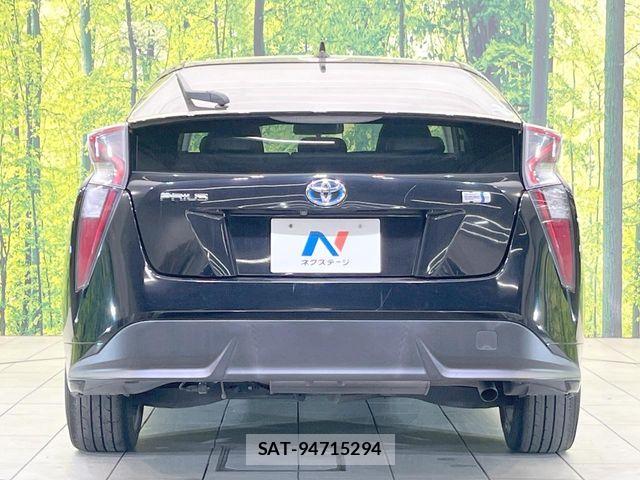 Toyota PRIUS 2017-03 6673194-14