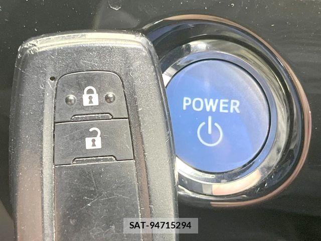 Toyota PRIUS 2017-03 6673194-6