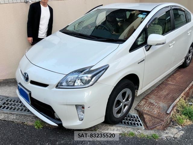 Toyota PRIUS 2015-03 6673221-2