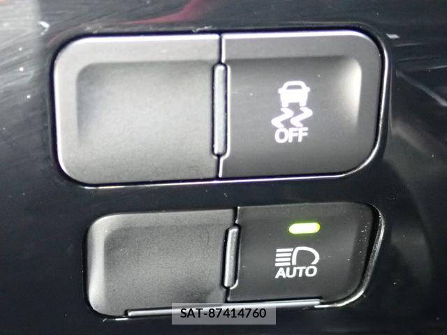 Toyota PRIUS 2022-10 6673176-8
