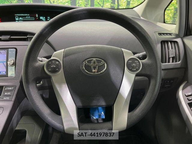 Toyota PRIUS 2011-08 6673210-10