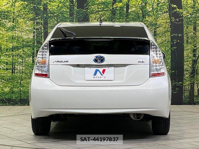 Toyota PRIUS 2011-08 6673210-14