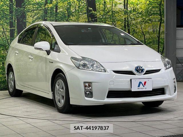 Toyota PRIUS 2011-08 6673210-15