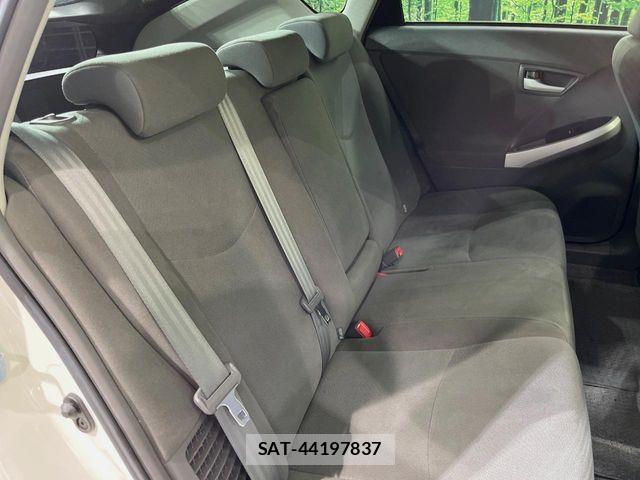 Toyota PRIUS 2011-08 6673210-8