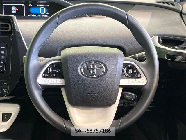 Toyota PRIUS 2015-12 6673190-10