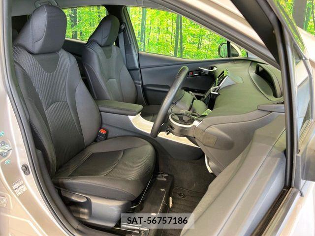 Toyota PRIUS 2015-12 6673190-7