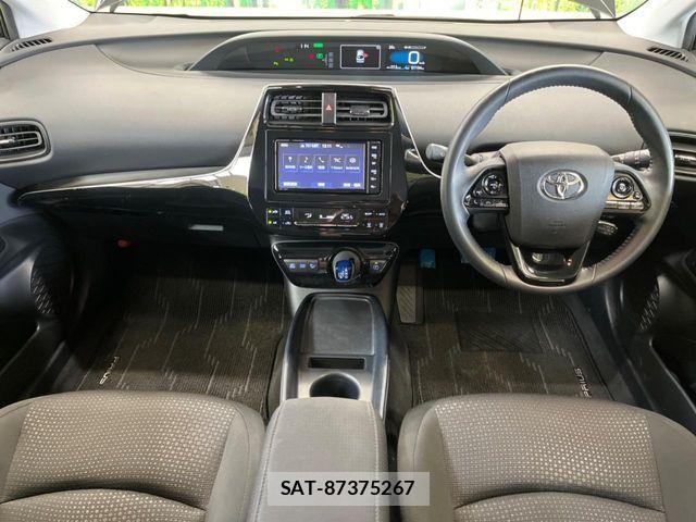 Toyota PRIUS 2019-07 6673177-1