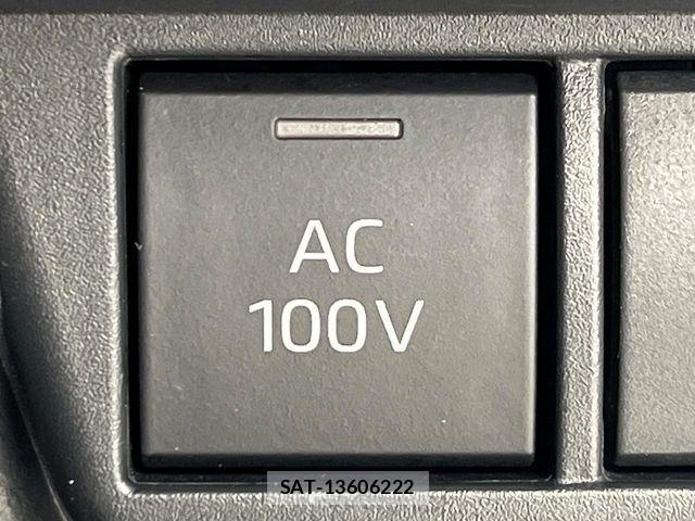 Toyota PRIUS 2023-06 6673168-7