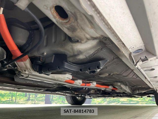Toyota PRIUS 2015-03 6673208-18