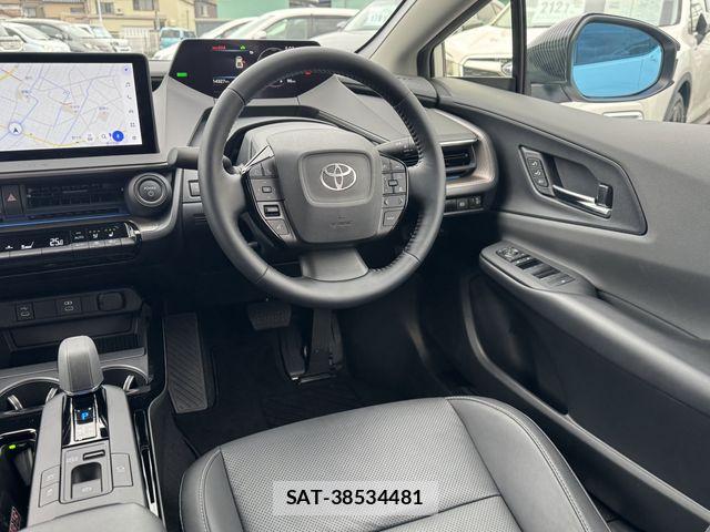 Toyota PRIUS 2023-06 6673159-12