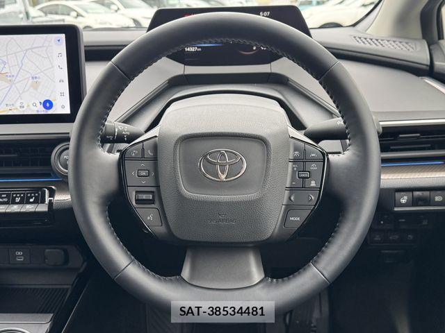 Toyota PRIUS 2023-06 6673159-13