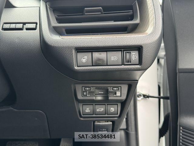 Toyota PRIUS 2023-06 6673159-15
