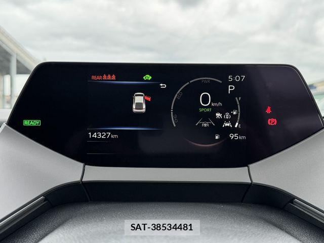 Toyota PRIUS 2023-06 6673159-16