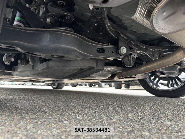 Toyota PRIUS 2023-06 6673159-28