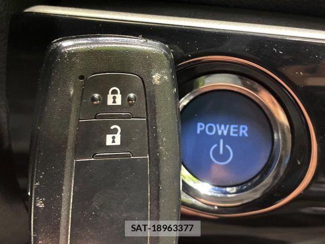 Toyota PRIUS 2016-06 6673199-10