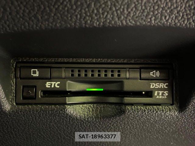 Toyota PRIUS 2016-06 6673199-12