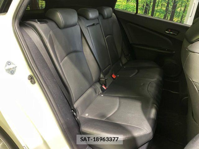 Toyota PRIUS 2016-06 6673199-14