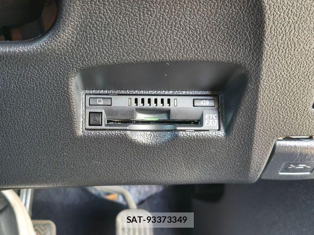 Toyota PRIUS 2019-11 6673180-18