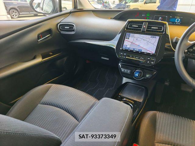 Toyota PRIUS 2019-11 6673180-8
