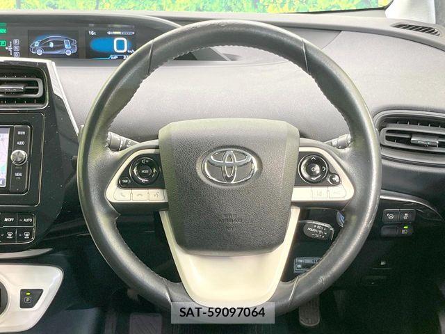 Toyota PRIUS 2018-01 6673192-10